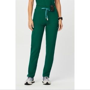 Figs hunter green yola petite skinny scrub pants